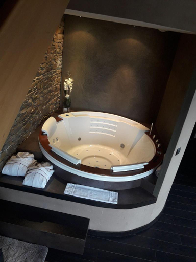 Bathroom 3, Le Domaine Des Lys, Loire-Atlantique