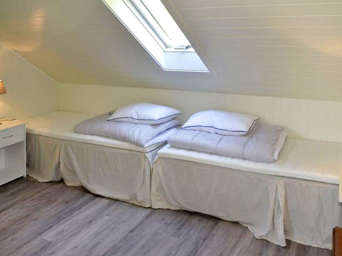 Bedroom 2, person holiday home in Stordal, Stordal