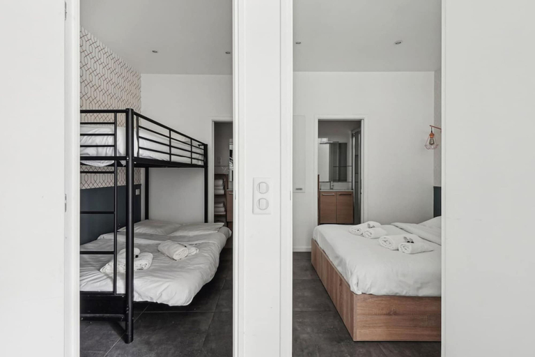 Room 2, Lavie Maison Marais Historic Central, Paris