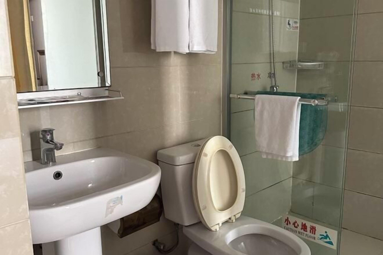 Bathroom 5, Lexin Business Hotel, Wuxi