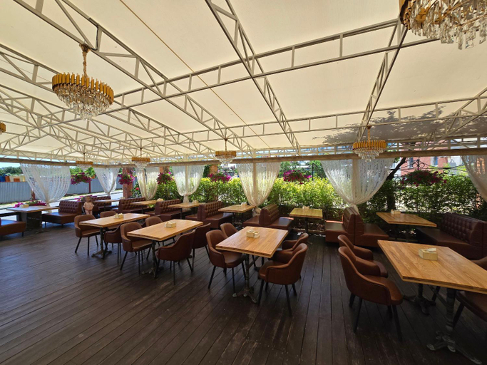 Food & Drinks 4, Wellotel Chornomorsk, Ovidiopol's'kyi