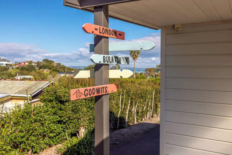 Others 4, Matai Cottage in Oneroa with Sea Views, Auckland