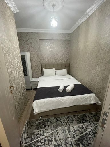 Bedroom 2, Big boss Clas, Merkez