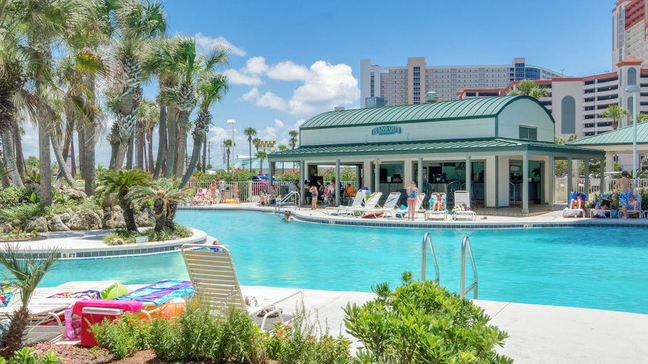 Sport & Beauty 3, Sunset Hideaway! 3BR 3BA Sleeps 10! Beachfront! Seasonal Beach Chairs!, Bay