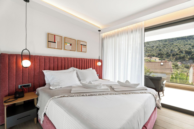Bedroom 3, Ennea Muses Rooms Suites, Peloponnese