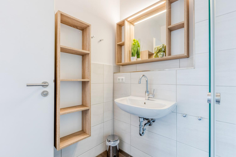 Bathroom 5, Apartimo Landshut, Landshut