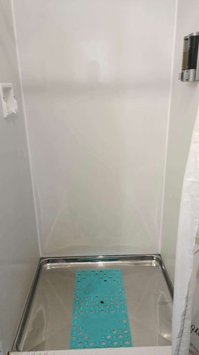 Bathroom 4, Motel Six, Whangarei