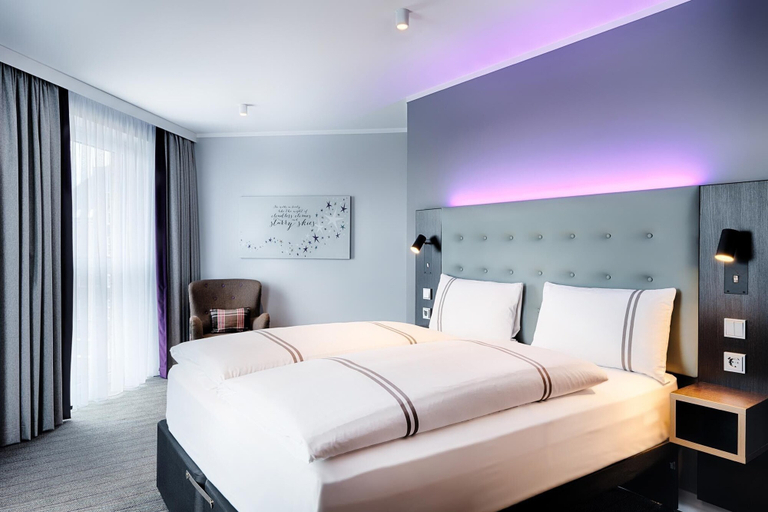 Bedroom 3, Premier Inn Lübeck City Centre, Lübeck