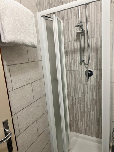 Bathroom 4, Hotel Stazione sul lago di Iseo, Brescia