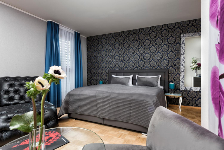 Bedroom 3, Hotel Ambassador-Berlin Grunau, Berlin