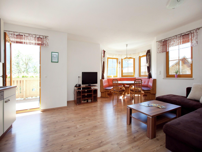 Others 4, Flat in Mittersill near Ski Lift, Zell am See