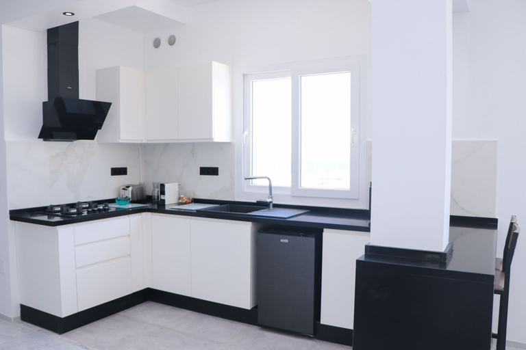 Room 4, Duplex Avec Terrasse vue mer et Ville Pieds Dans l eau, Monastir