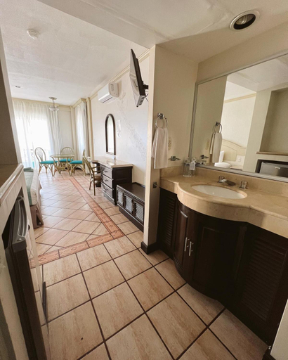 Bathroom 3, Hotel Playa Marina, Mazatlán