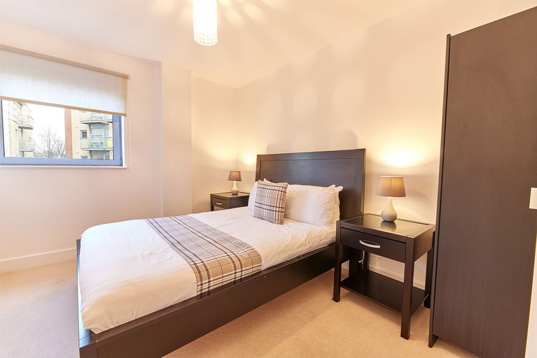 Room 2, Willow in Newcastle With 2 Bedrooms and 2 Bathrooms, Newcastle upon Tyne