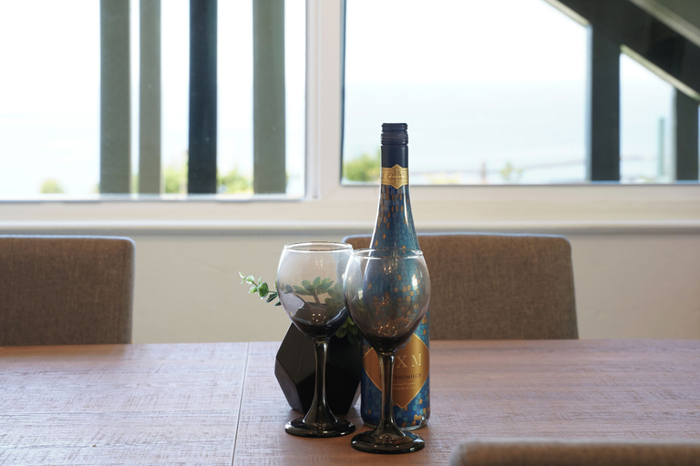 Food & Drinks, Charming 2BR Ocean Getaway in Pacifica, San Mateo