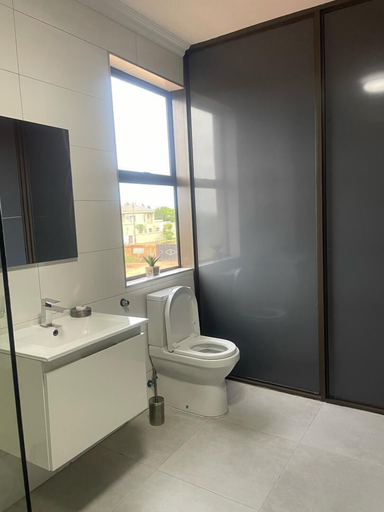 Bathroom 4, Escapade Lux Guesthouse, Gaborone