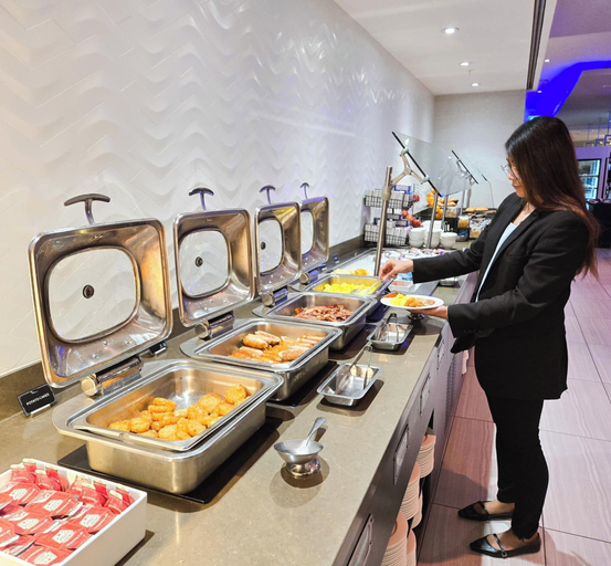 Food & Drinks, Grand Pinnacle Lucknow, Lucknow
