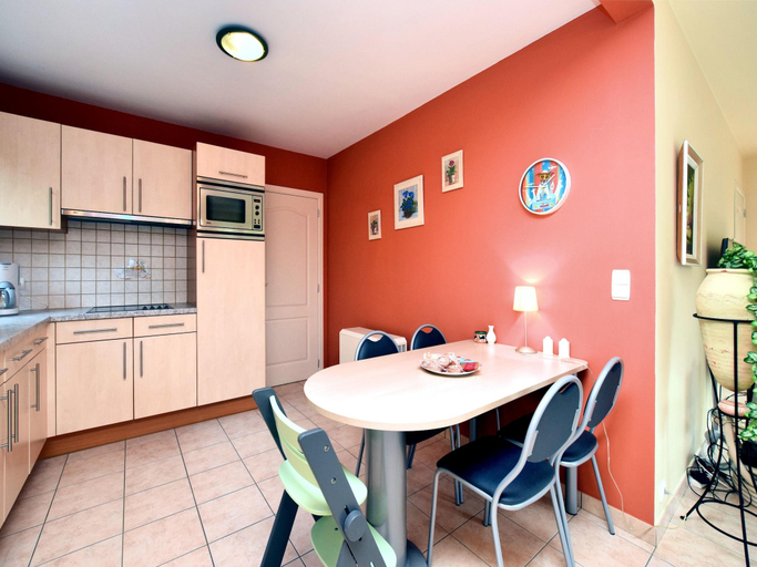 Others 3, Chic Holiday Home in Durbuy with Sauna, Luxembourg
