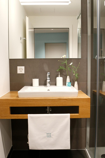 Bathroom 4, Bata Club Haus, Rheinfelden