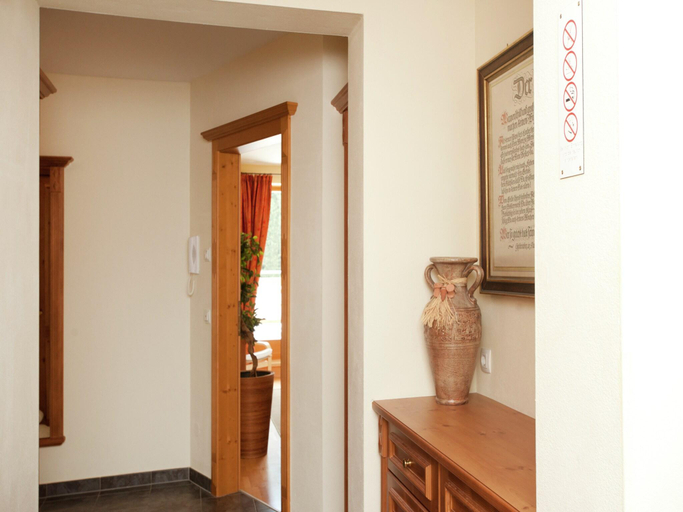 Others 4, Chalet in Saalbach near Ski Lift Sauna, Zell am See