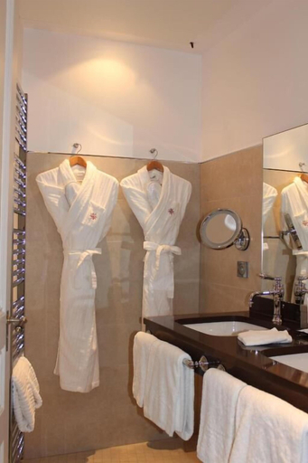 Bathroom 4, Hotel & Spa Le Bouclier D'Or, Bas-Rhin