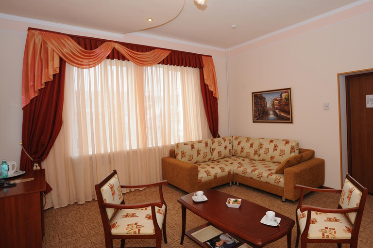 Others 4, Stary Dvor Hotel, Predgornyy rayon
