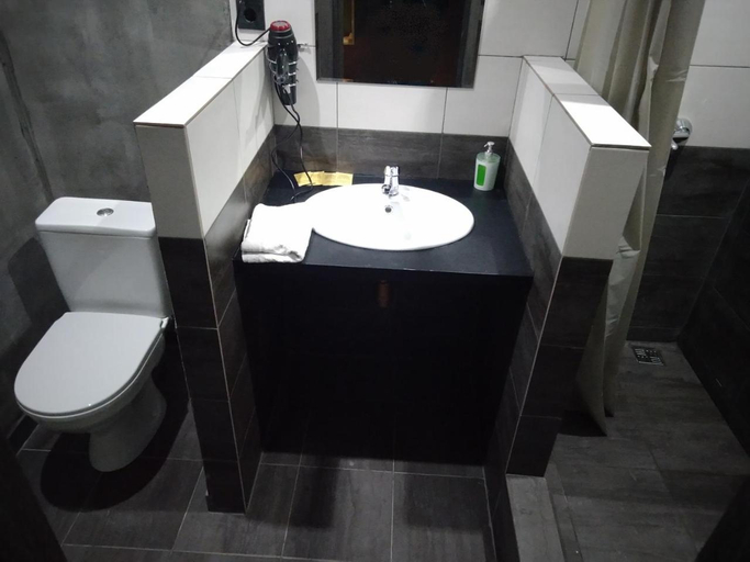 Facilities 4, Гостиница Диана, South-Eastern
