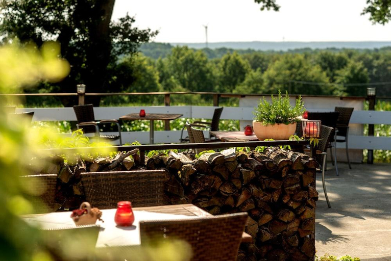 Others 4, Berghotel Hohe Mark, Borken