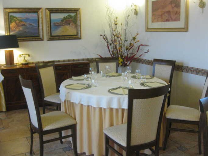 Food & Drinks 5, Albergo Giardino, Pavia