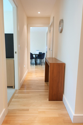 Others 4, Still Life - Vauxhall Apartments, London