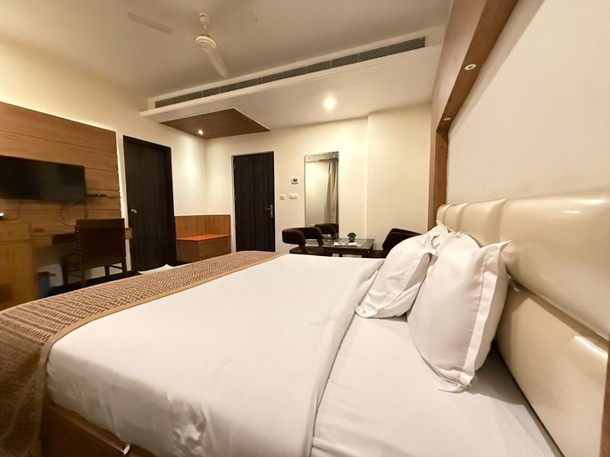 Bedroom 4, The Altruist Katra Hotel, Reasi
