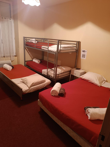 Bedroom 2, Le Terminus, Côte-d'Or