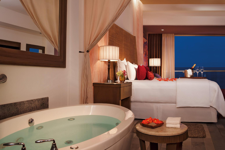 Bathroom 5, Secrets Vallarta Bay Resort - All Inclusive - Adults Only, Puerto Vallarta