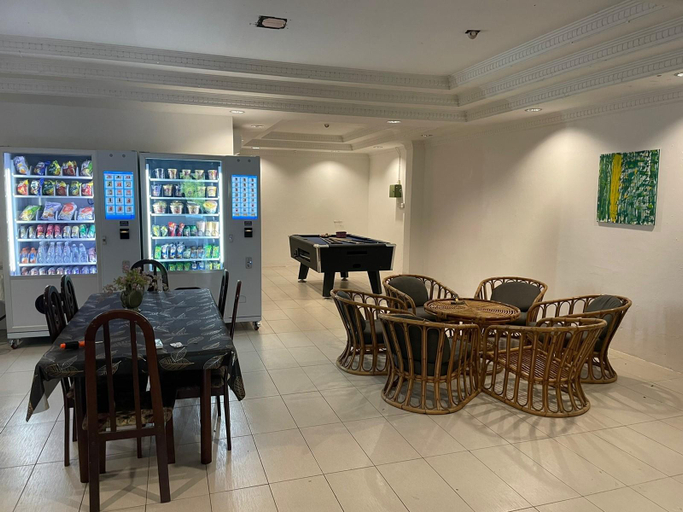Food & Drinks 5, Yew Hotel, Miri