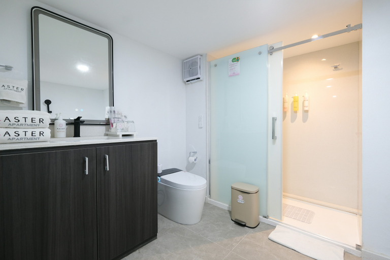 Bathroom 7