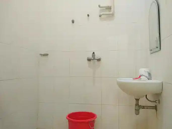 Bathroom 5, Hotel Nuansa Ngawi, Ngawi