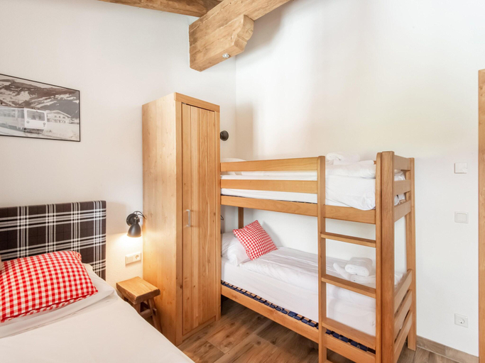 Bedroom 2, Chalet in Niedernsill near Ski Slopes, Zell am See