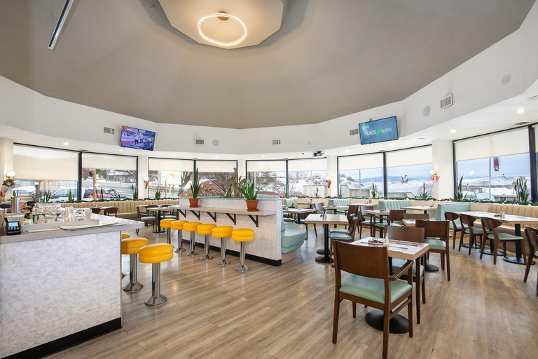 Food & Drinks 5, Ramada by Wyndham Kamloops, Thompson-Nicola