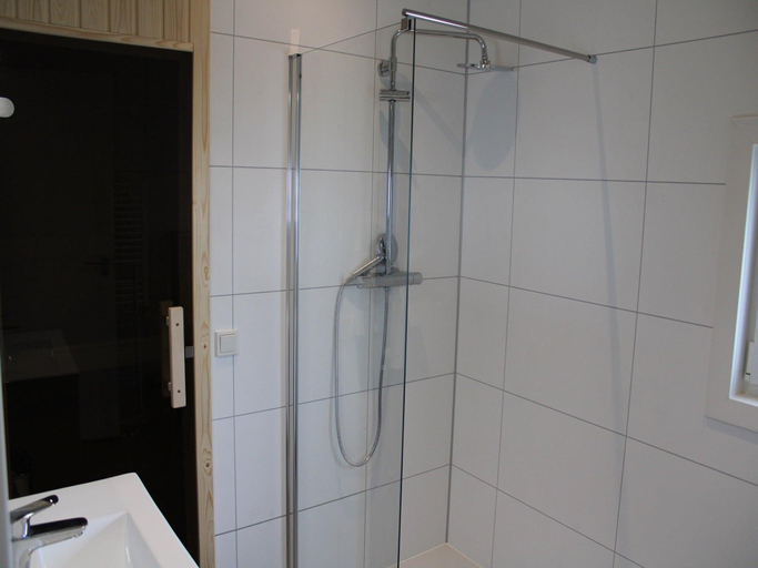 Bathroom 3, Apartment with Sauna and Terrace in Gelderland, Angerlo