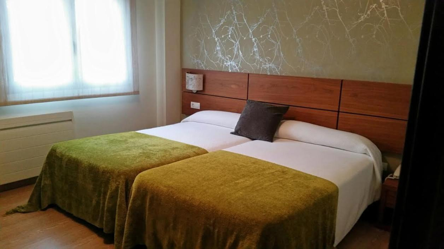 Bedroom 2, Hotel Rural Neixon, A Coruña