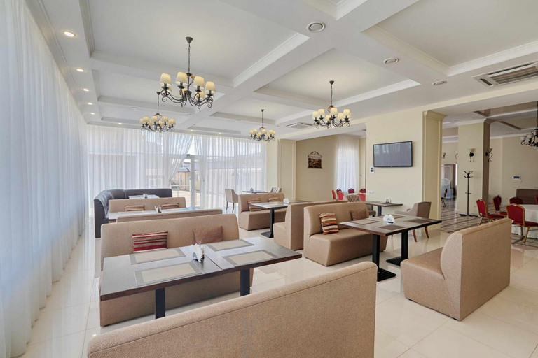 Food & Drinks 2, Voyage Hotels Mezonin, Stavropol'