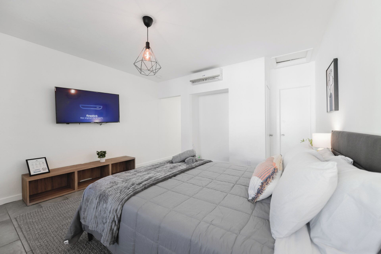 Bedroom 27
