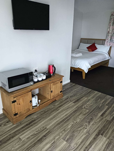 Others 4, 2 double and 1 sofa beds chalet 7D, Rotorua