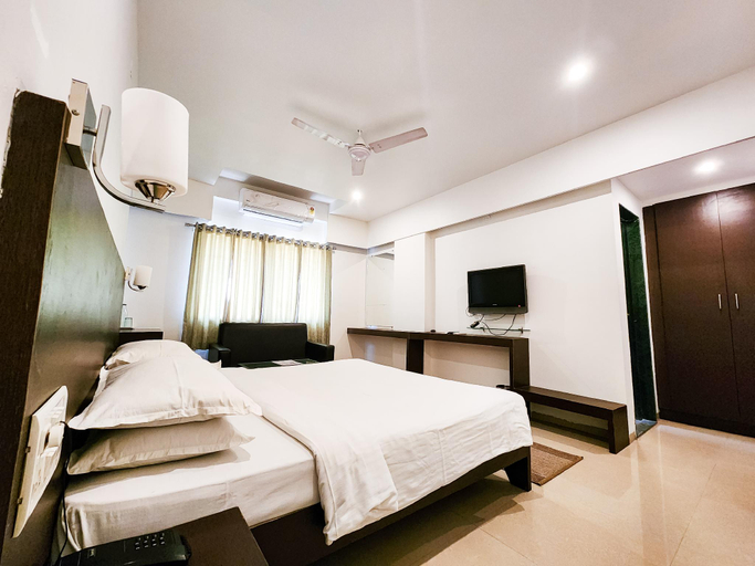Bedroom 2, Hotel Rajwada, Aurangabad