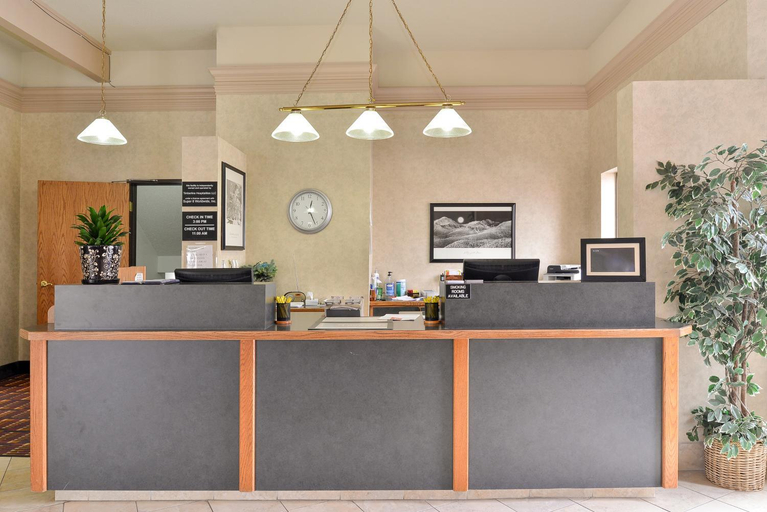 Public Area 2, Super 8 by Wyndham Casper West by the River, Natrona