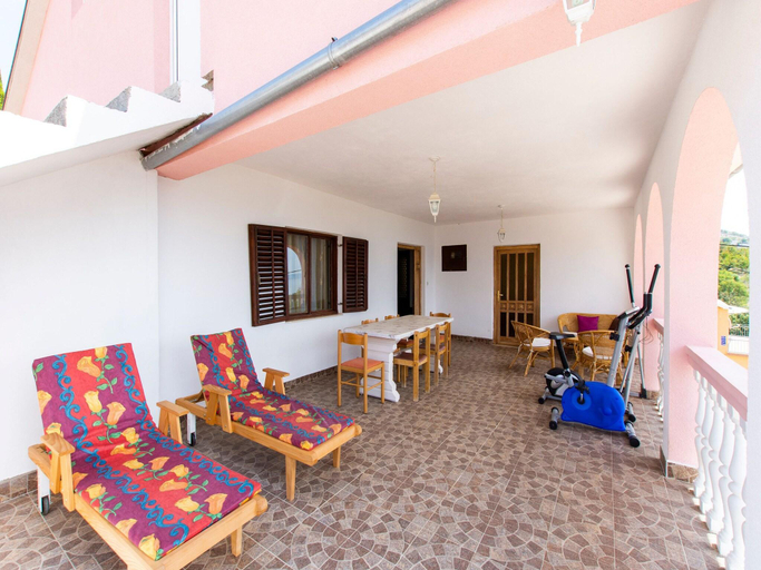Others 5, Amazing apartment in Unknown w/ , Starigrad