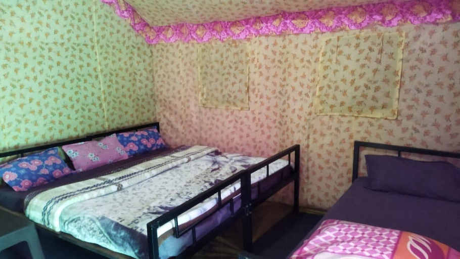 Bedroom 4, Buddy Hikers Stay Badrinath, Chamoli