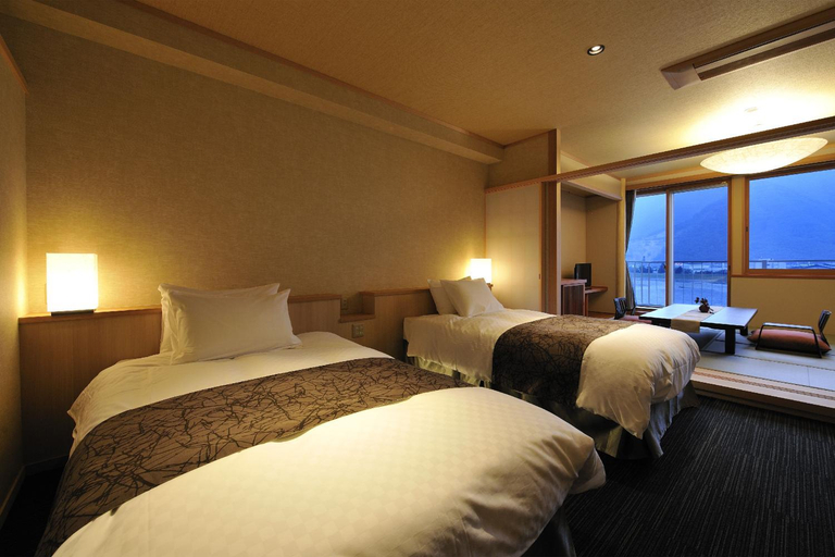 Bedroom 2, Seifuen, Chikuma