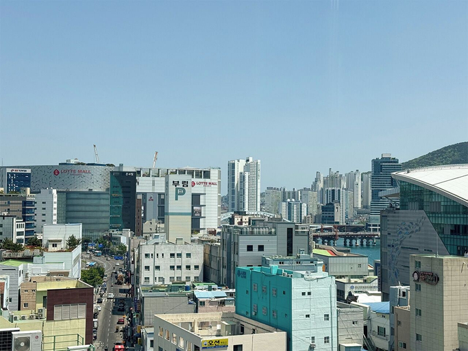 Others 5, Noah hotel