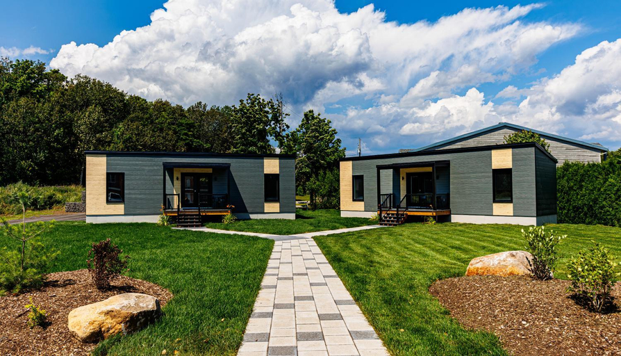 Exterior & Views